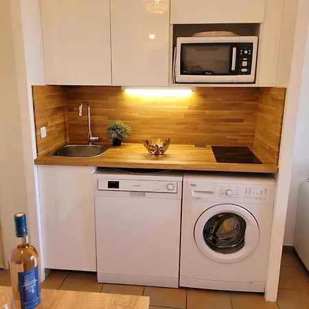 Vue Et Clim Les Restanques Coquelicots 1115 *